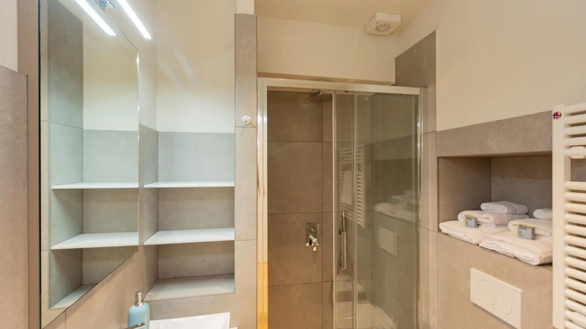 Abruzzi64 Milan Cozy Nest Daire İtalya
